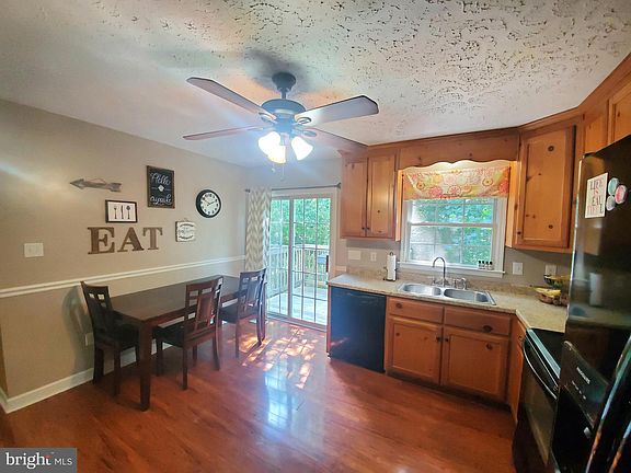 2nd image of 410 Cedar Creek Dr