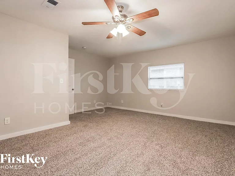 920 E Dr Martin Luther King Jr Blvd — Photo 8