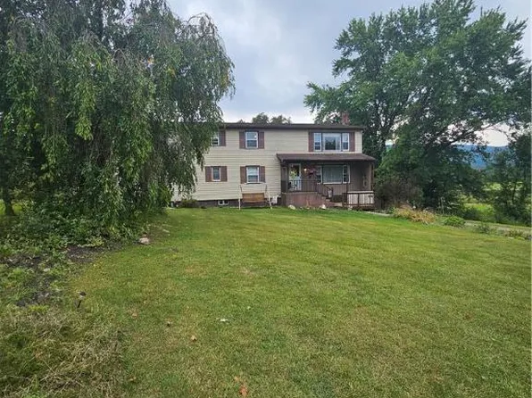 101 Malaty Ln, Ashfield, PA 18212