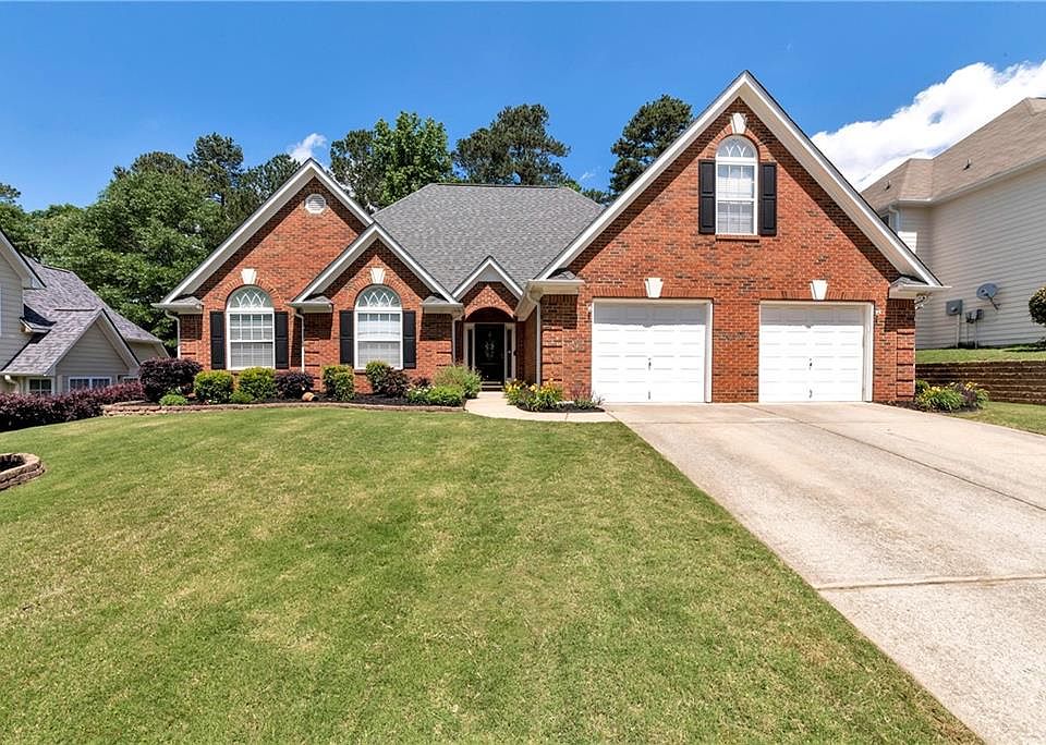 1st image of 960 River Valley Dr