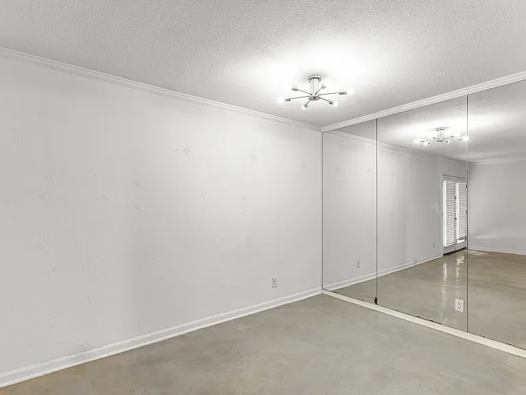 5916 Birchbrook Dr #129 — Photo 19