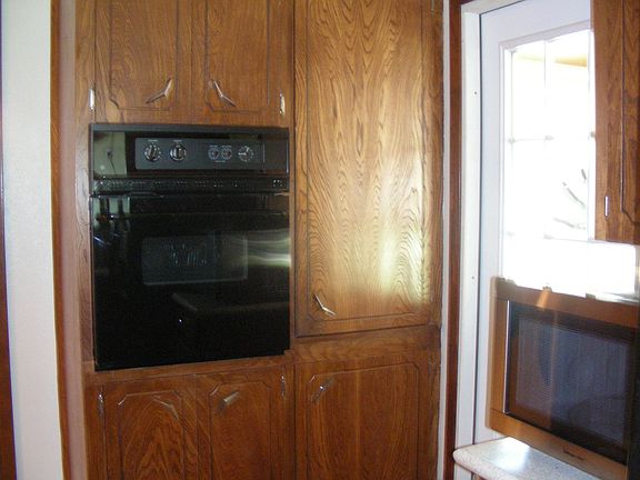 4th image of 4230 Western Dr