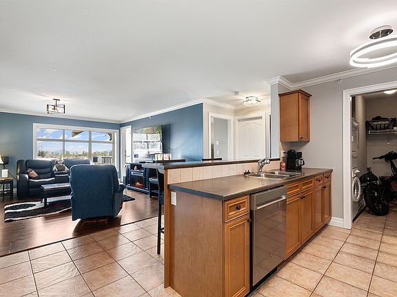 2nd image of 45769 Stevenson Rd #412