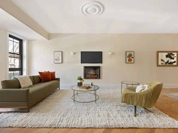 198 Putnam Avenue image 2 of 23