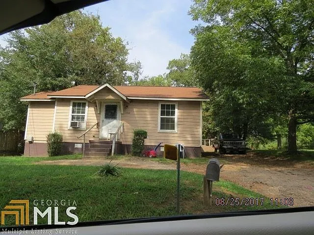 1702 Flannery St SW photo 1