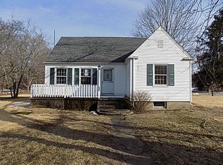 106 Main St, Ashaway, RI 02804