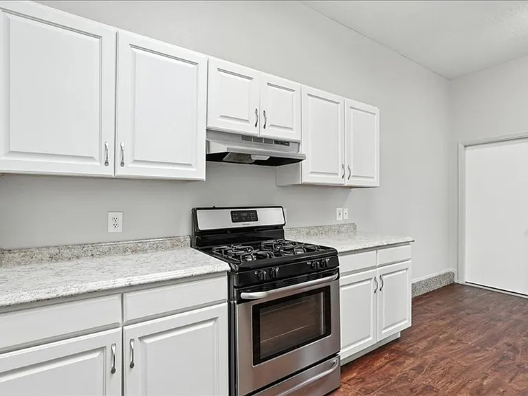 7901 Cockatoo Ln NE — Photo 11