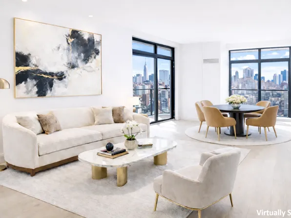 100 United Nations Plaza image 1 of 20