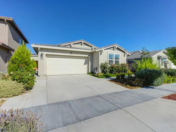 1045 Pipit St, Lathrop, CA 95330