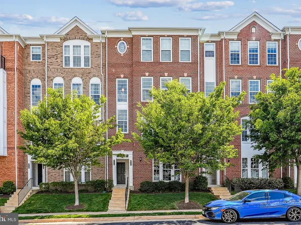 20602 Maitland Ter, Ashburn, VA 20147