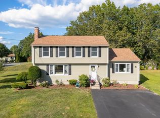 31 McKenna Dr, Nashua, NH 03062