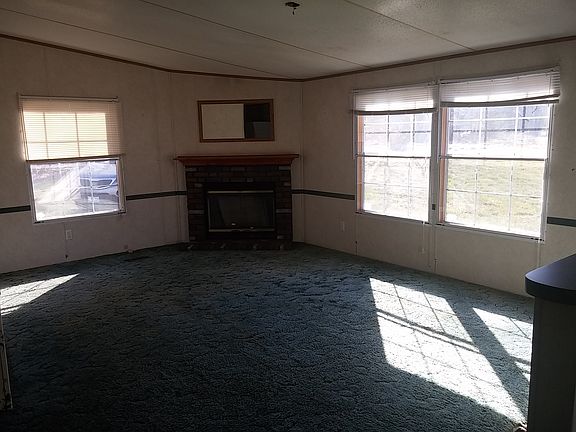 3rd image of 1108 Lora Ann Dr