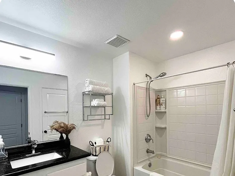 8032 Monaco — Photo 9