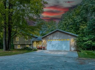 1124 Wiggins Lake Rd, Gladwin, MI 48624