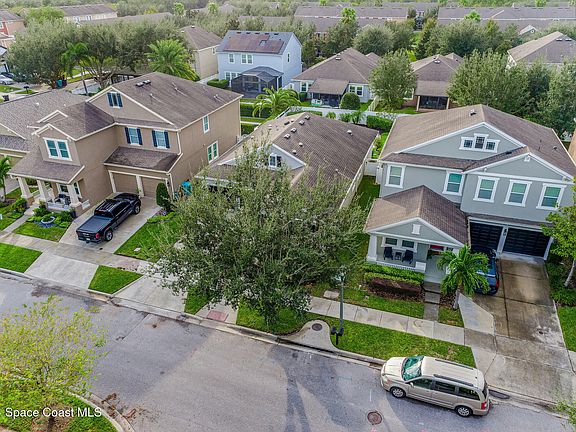 3rd image of 10070 Greenshire Way