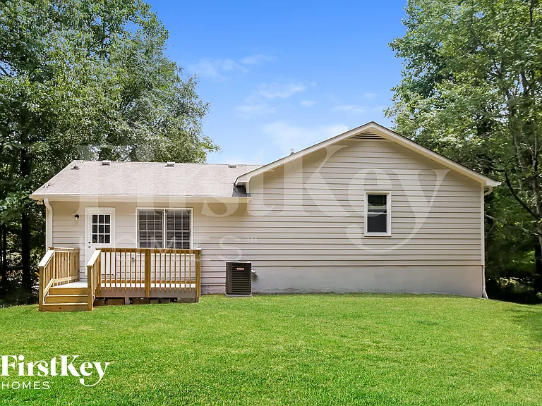 127 McWhirter Pl — Photo 15