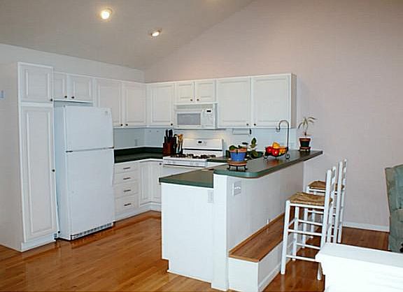 4th image of 66 Maier Cir