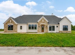 125 Aiden Dr, Waxahachie, TX 75165