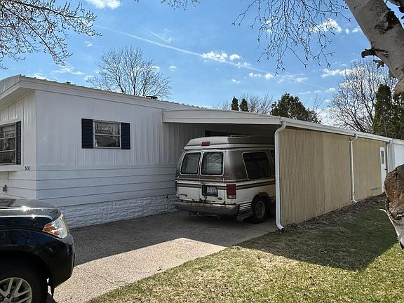 2nd image of 5431 Swallow Ct NE