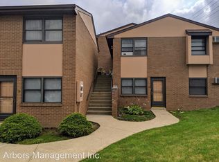 930 Punta Gorda Ave APT 8, E McKeesport, PA 15035