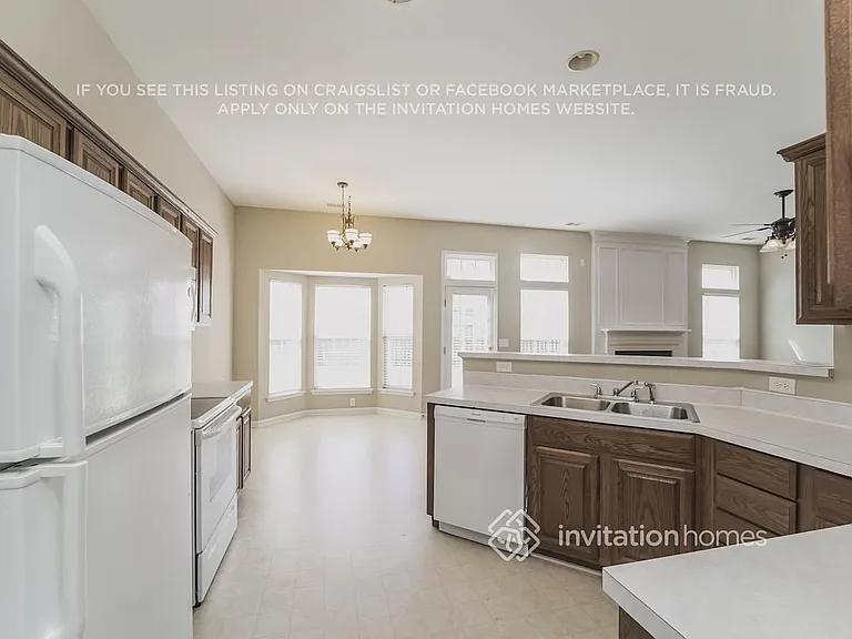 11908 Creek Turn Dr — Photo 7