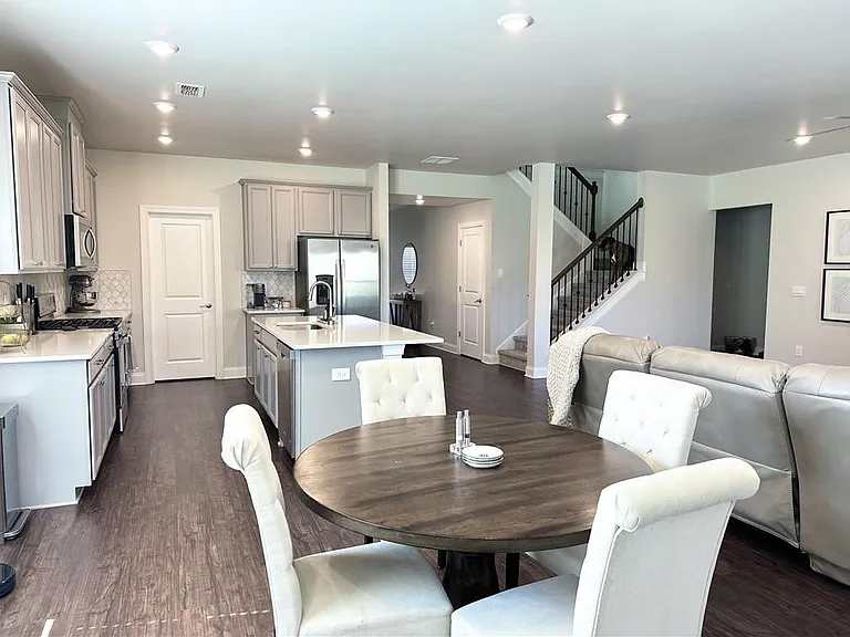 3075 Summerpoint Xing — Photo 5