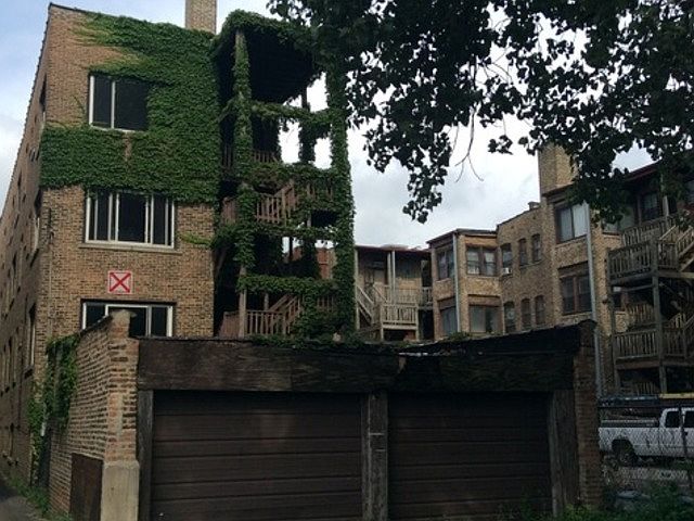 2nd image of 6711 S Paxton Ave APT 3
