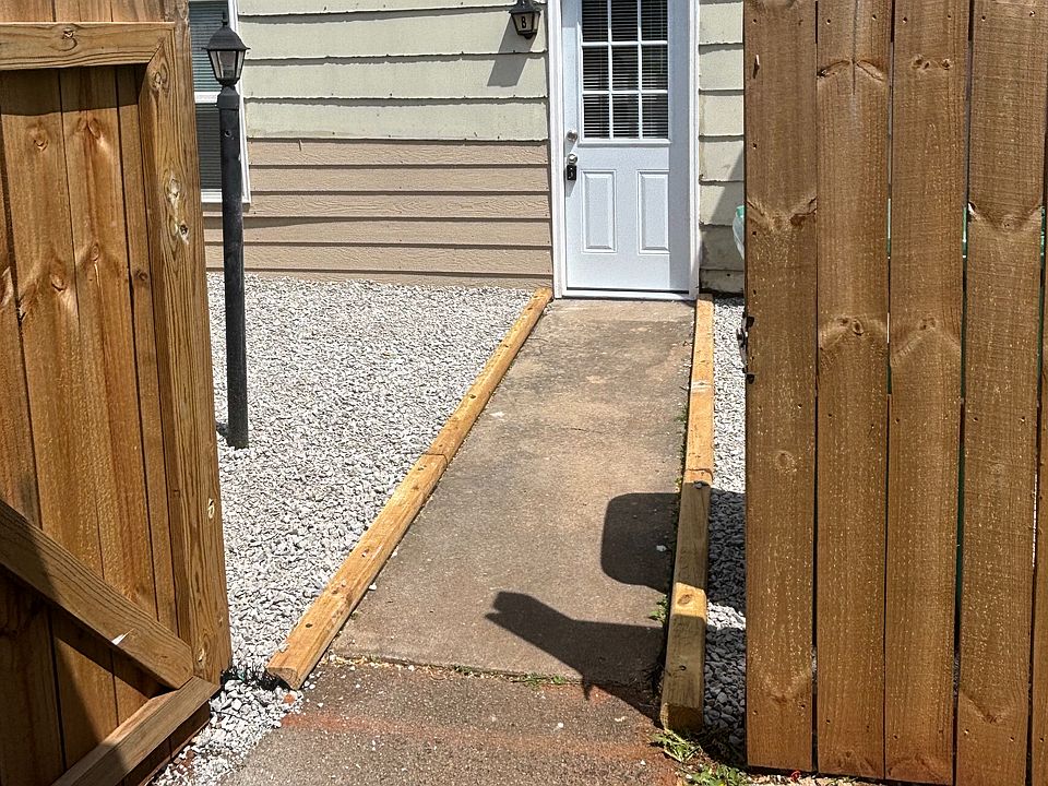 1st image of 9133 Cedarpark Ln #B