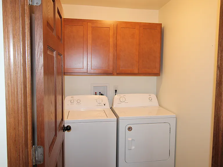 Dreamsville Apartments — Photo 10