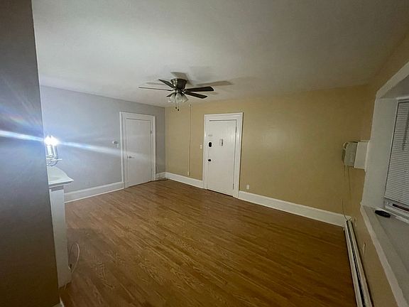 3rd image of 388 E Merrimack St #3