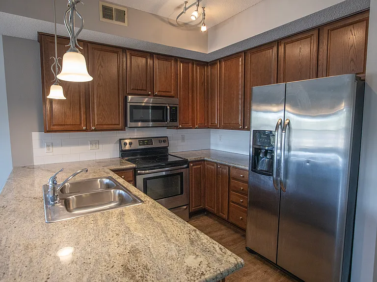 Granite Shores — Photo 16