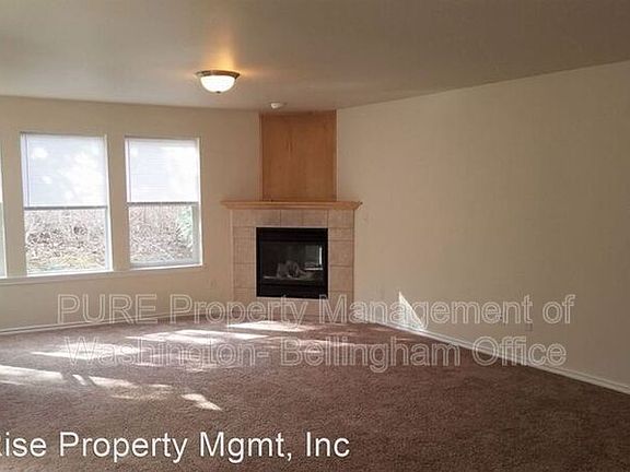 5th image of 905 Orchid Pl Unit 201