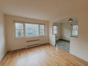 Rented by Bouklis Group