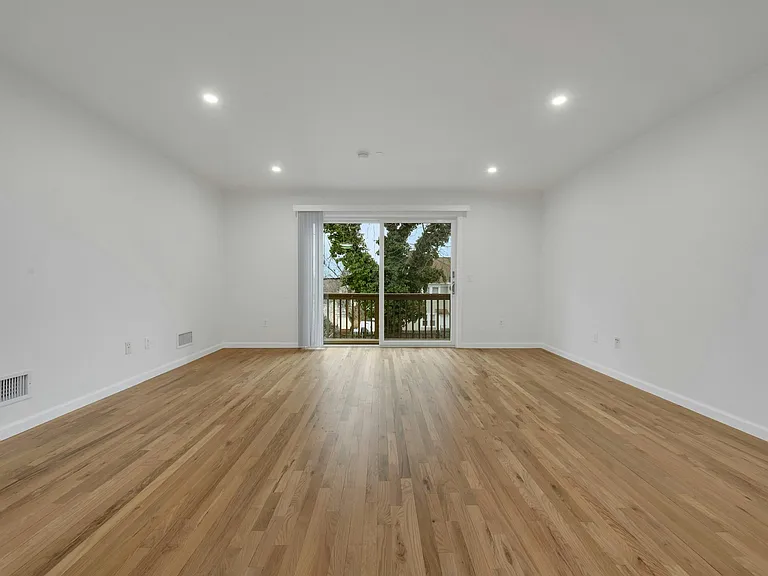 65 Halstead Ave #C — Photo 14