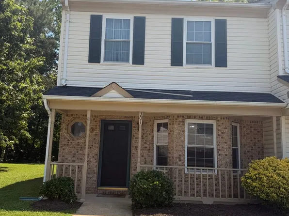 301 Wrought Iron Bnd, Yorktown, VA 23693