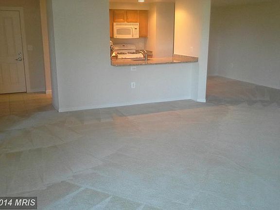 3rd image of 4480 Market Commons Dr Unit 607
