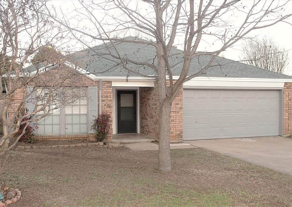 1st image of 3406 Country Club Pl