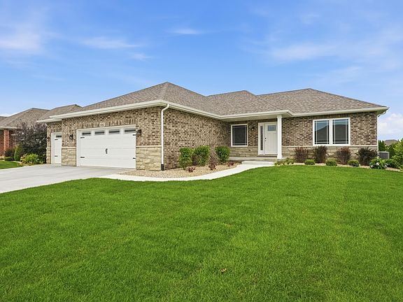 2nd image of 9262 W 106th Pl