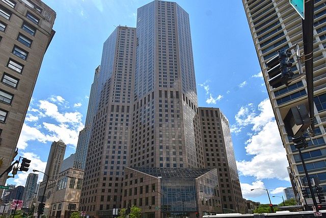 1st image of 950 N Michigan Ave #52E