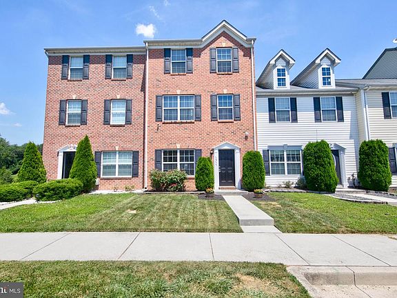 2nd image of 1817 Graymount Way