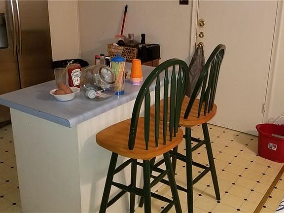 5th image of 119 Evelyn St
