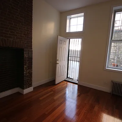 Rented by Nooklyn NYC LLC | media 25