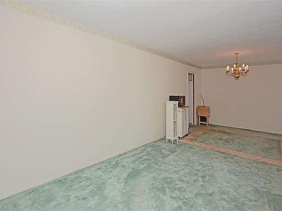 4th image of 619 Merrimak Dr