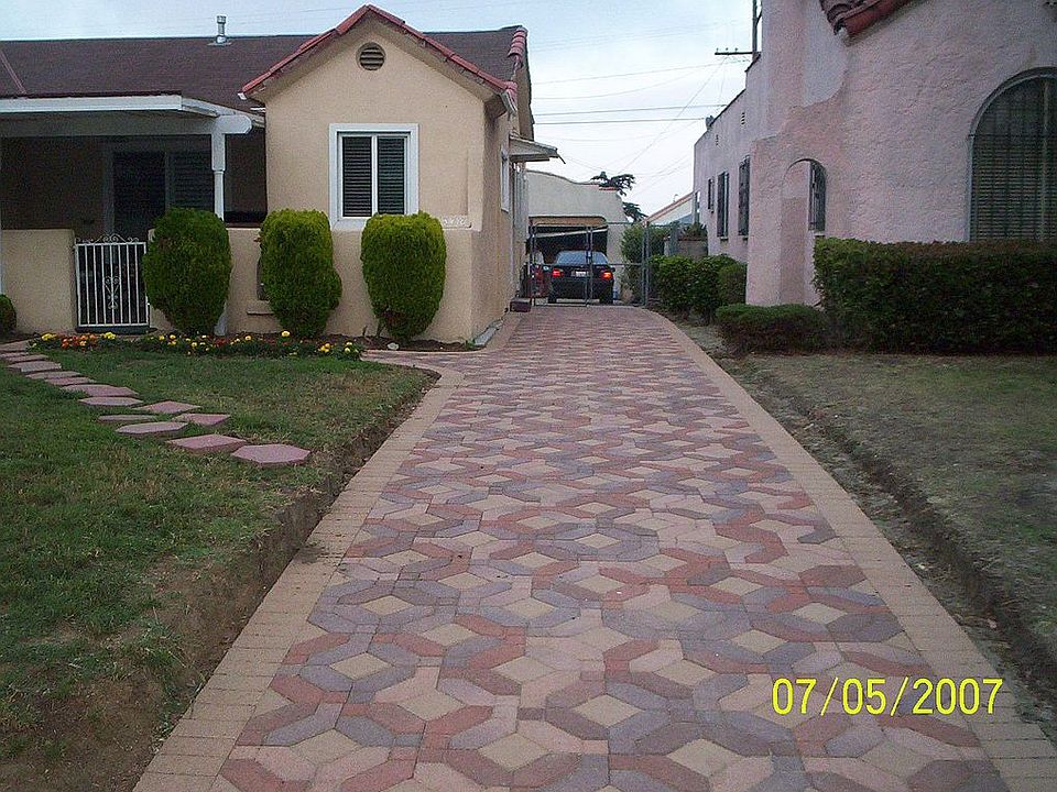 2nd image of 5418 West Blvd