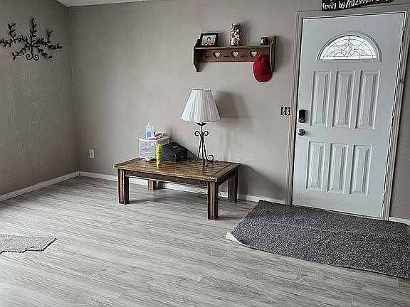 Entry way / dining area