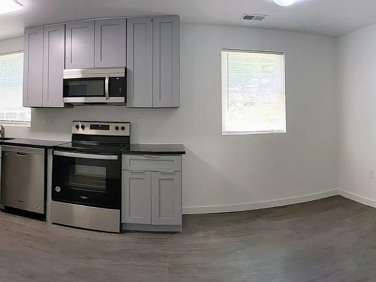 113 Wayne Pl SE #G1 — Photo 4