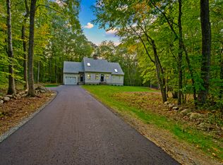 76 Ridgewood Dr, Colchester, CT 06415