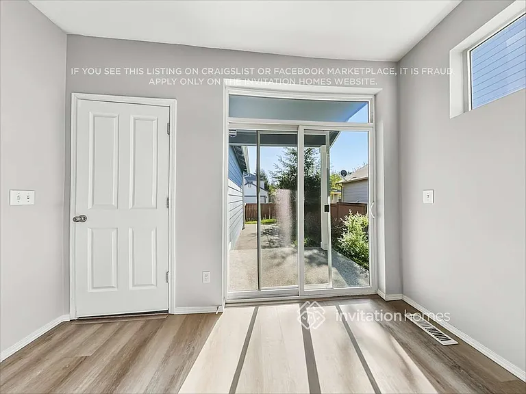 8967 Campus Meadows Loop NE — Photo 10