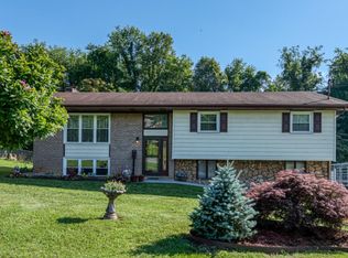 500 Crestfield Dr, Bristol, TN 37620