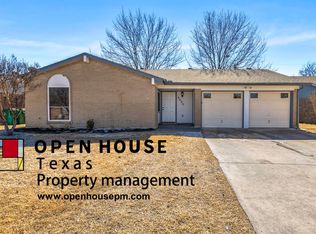 6400 Macarthur Dr, Watauga, TX 76148